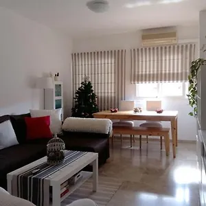 malaga-habitacion-en-apartamento-carlos-haya.1costadelsol.com/